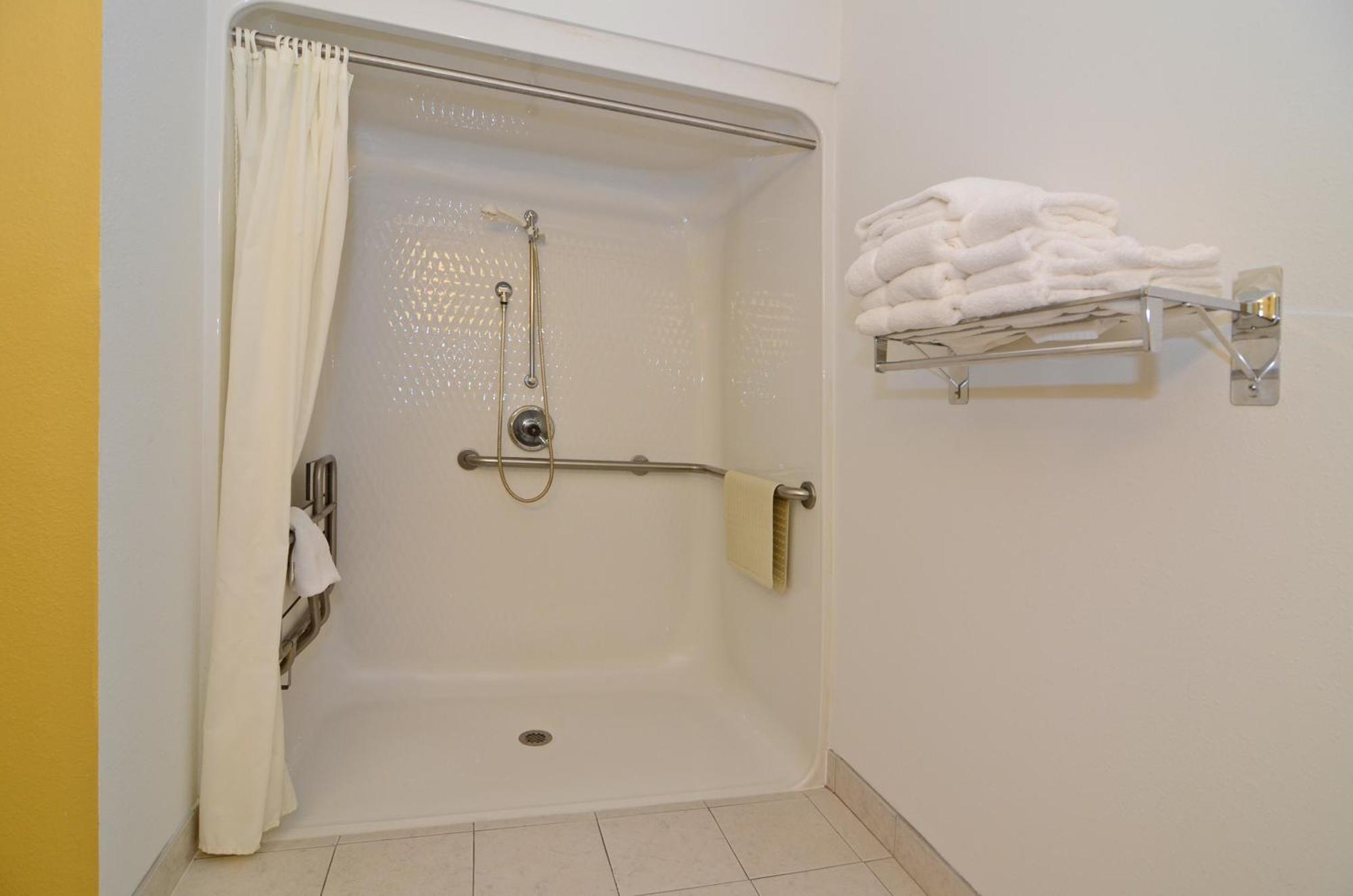 Americas Best Value Inn Iola Zewnętrze zdjęcie