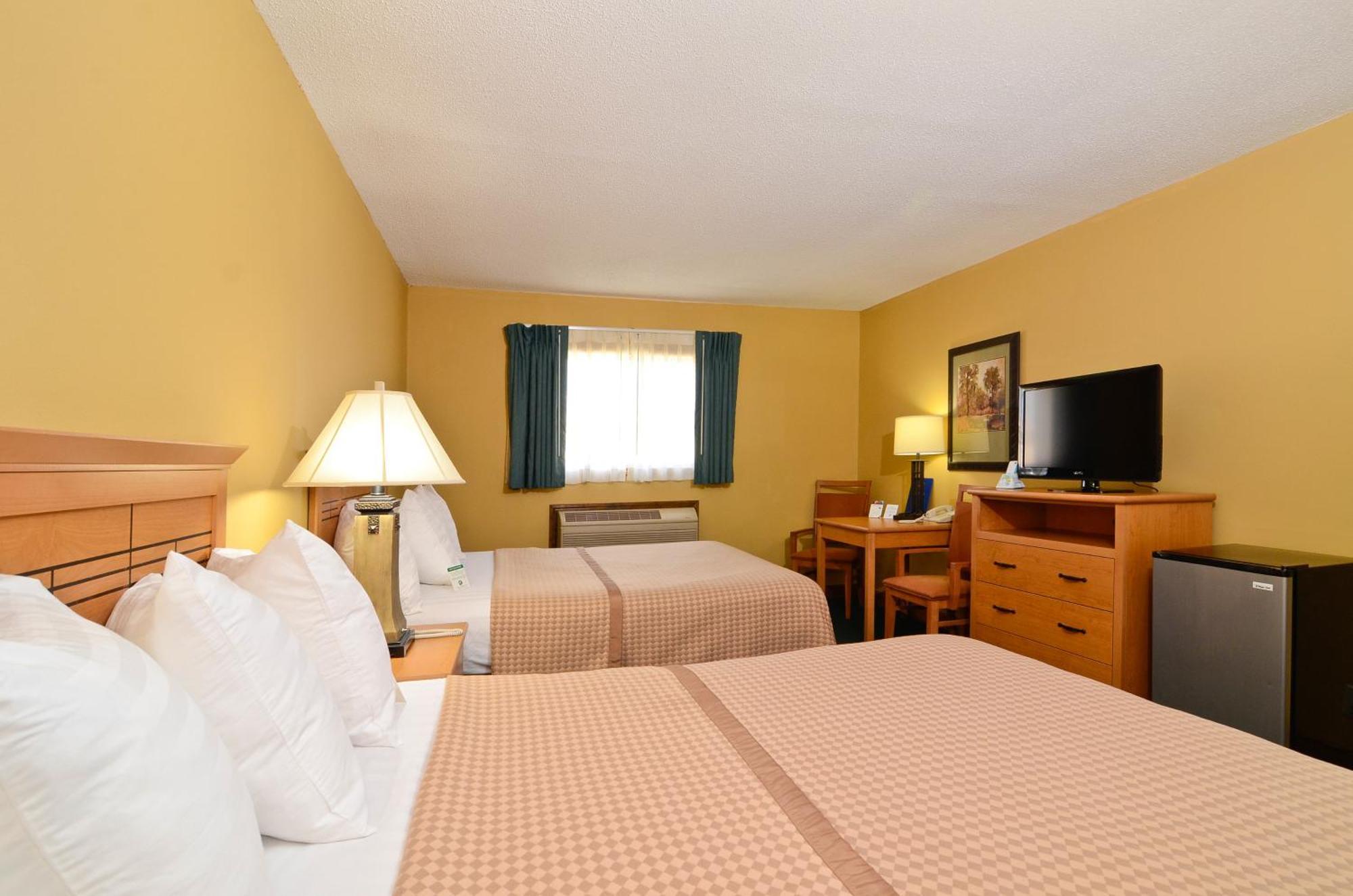 Americas Best Value Inn Iola Zewnętrze zdjęcie