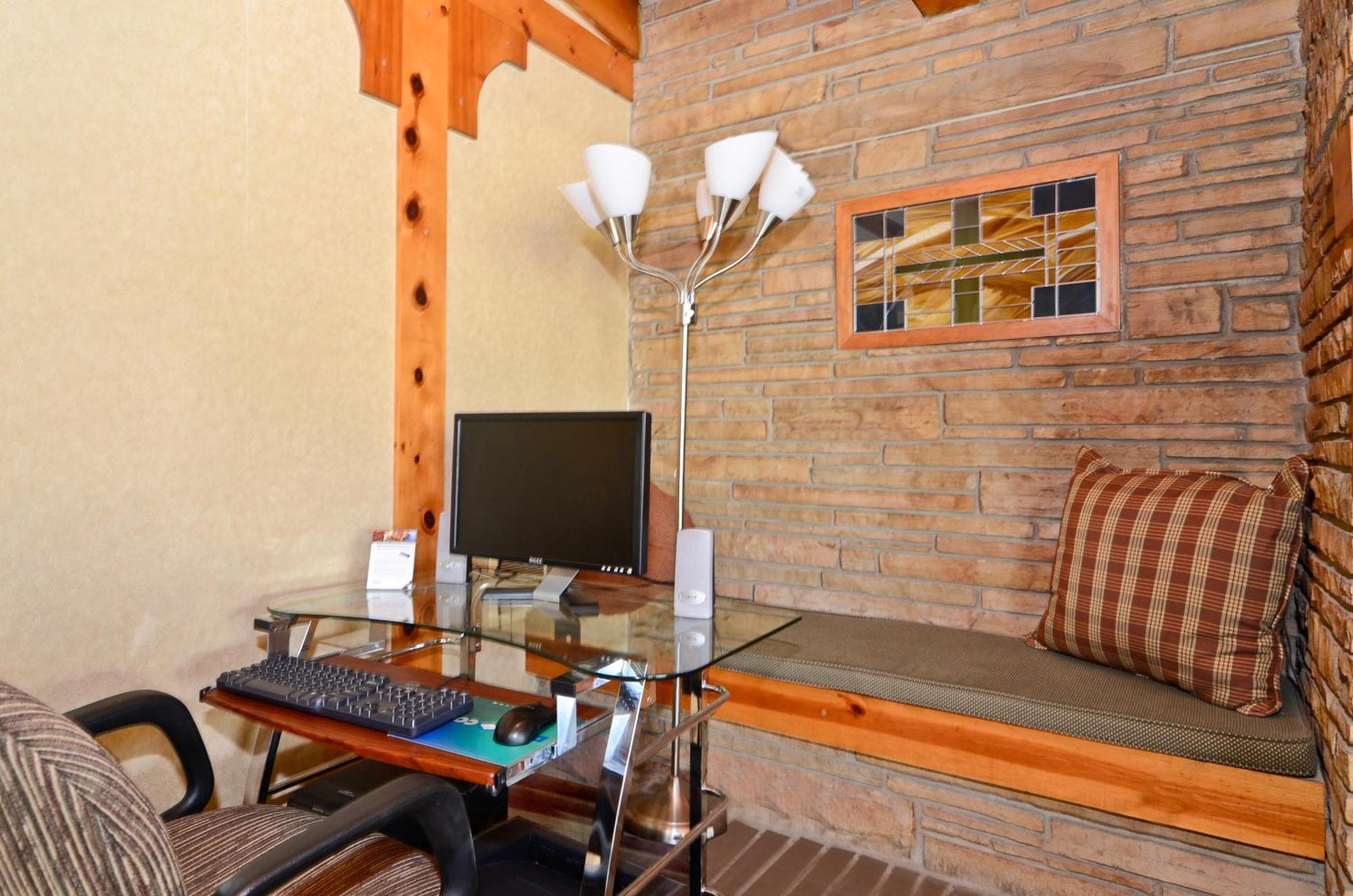 Americas Best Value Inn Iola Zewnętrze zdjęcie