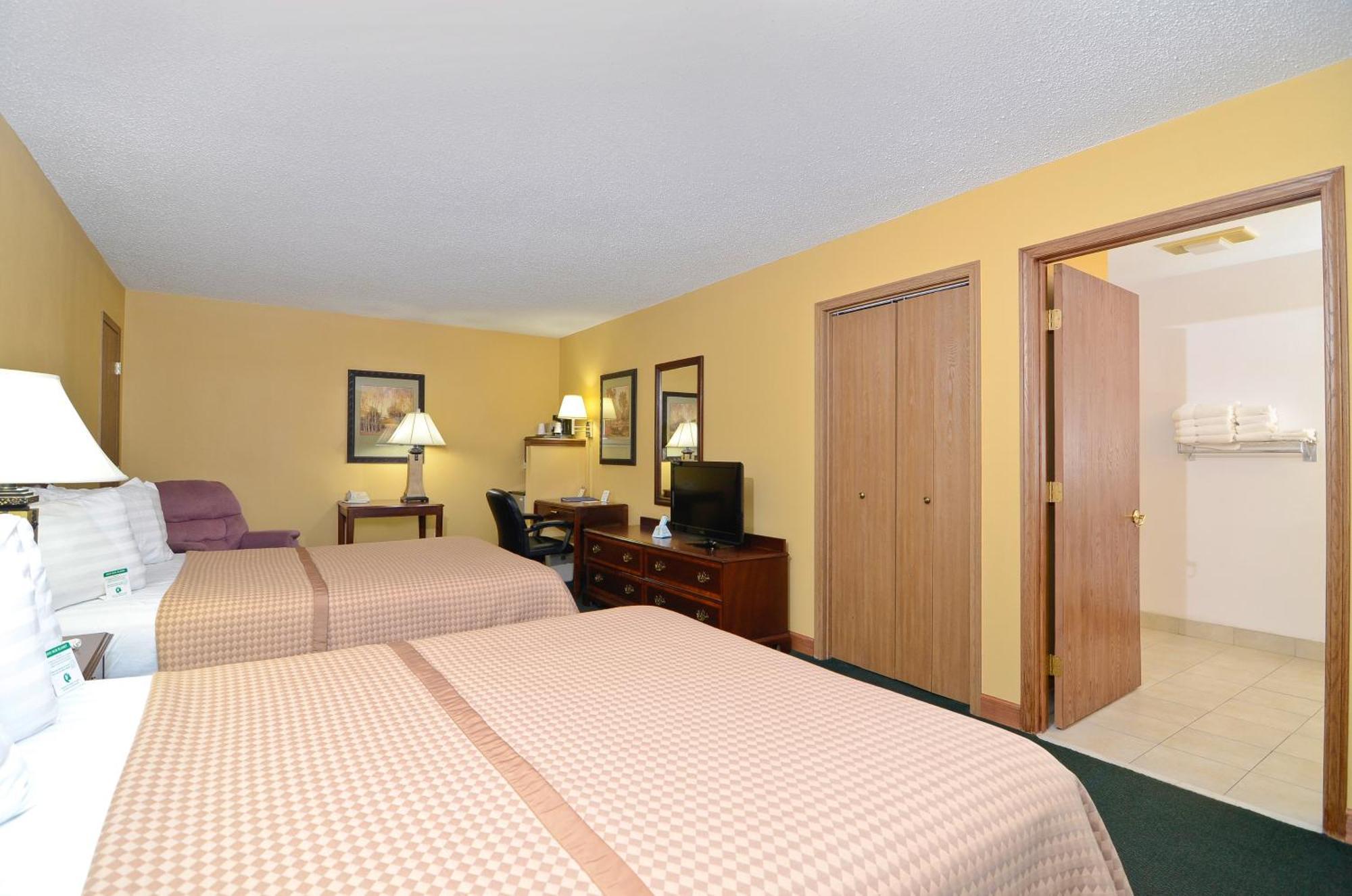 Americas Best Value Inn Iola Zewnętrze zdjęcie